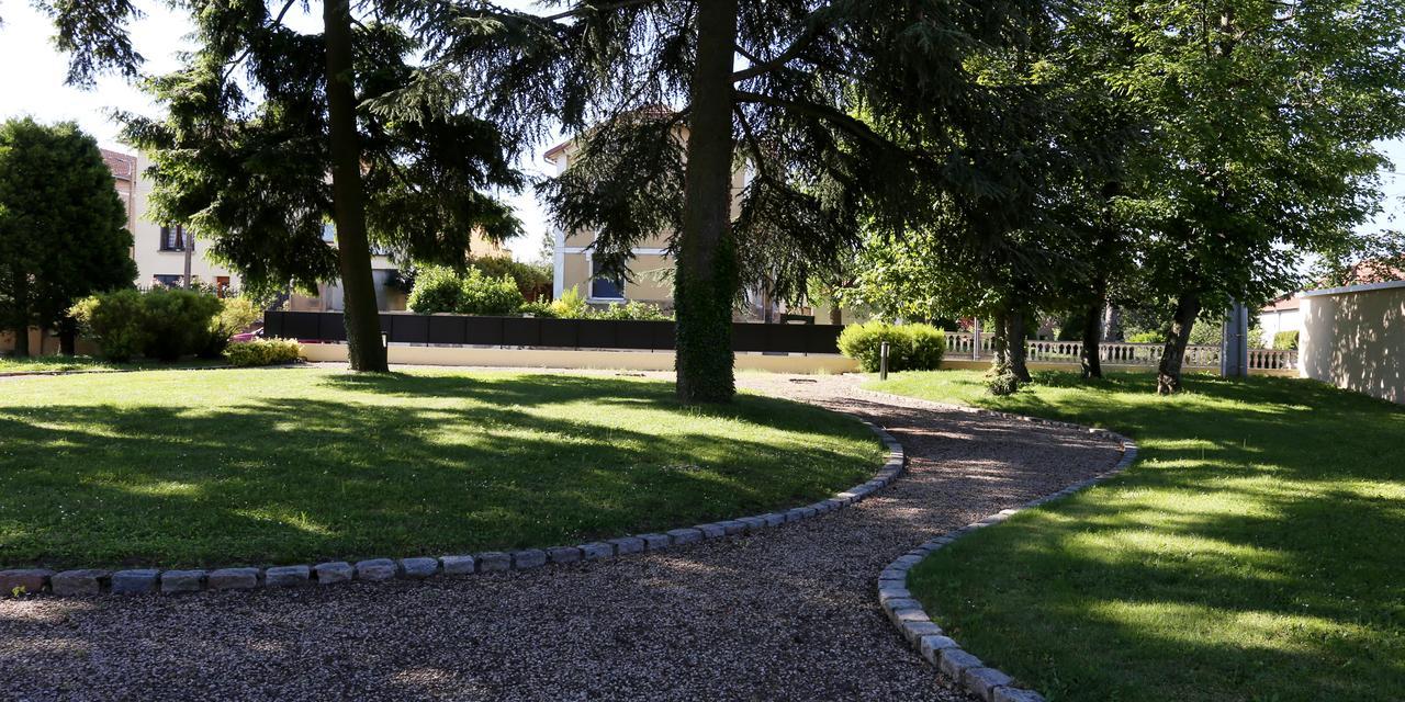 Chateau Blanchard Chazelles-sur-Lyon ภายนอก รูปภาพ