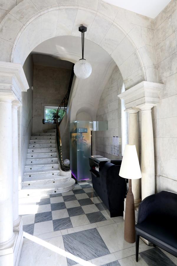 Chateau Blanchard Chazelles-sur-Lyon ภายนอก รูปภาพ